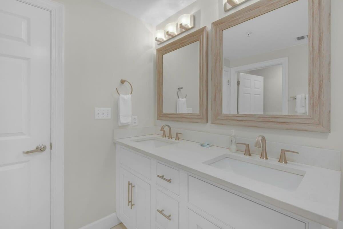 Brightly Furnished Beachfront Condominium By Brightwild Panama City Beach Zewnętrze zdjęcie