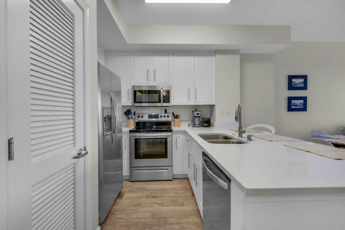 Brightly Furnished Beachfront Condominium By Brightwild Panama City Beach Zewnętrze zdjęcie